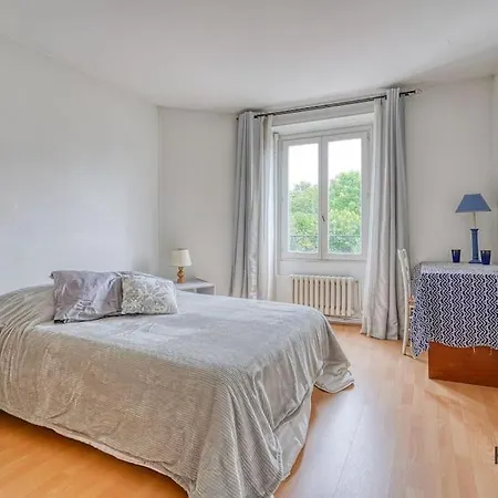 Maison Agreable Et Lumineuse 3 Pers - Proche Paris - 251mc Saint-Cloud